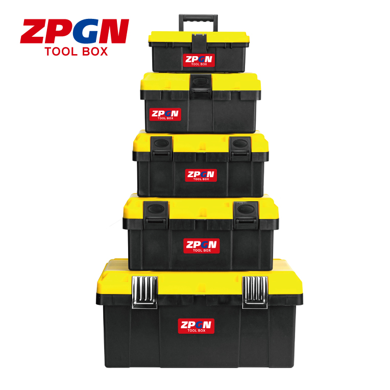 QUALITY PLASTIC TOOLBOX
